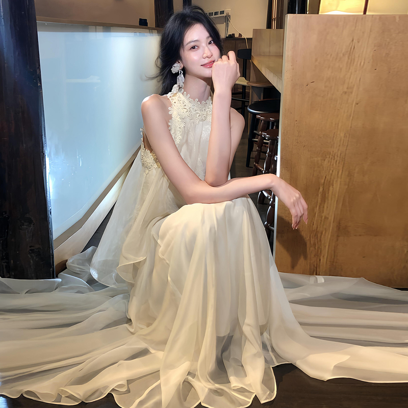 Travel Photography Light Wedding Dress for Pregnant Women, Belly-Covering Bridal Halter Neck Morning Robe, Stunning and Ethereal, Perfect for Registration, Petite Formal Dress for Women Travel Photography Light Wedding Dress for Pregnant Women, Belly-Covering Bridal Halter Neck Morning Robe, Stunning and Ethereal, Perfect for Registration, Petite Formal Dress for Women