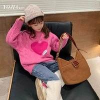 Роза красная