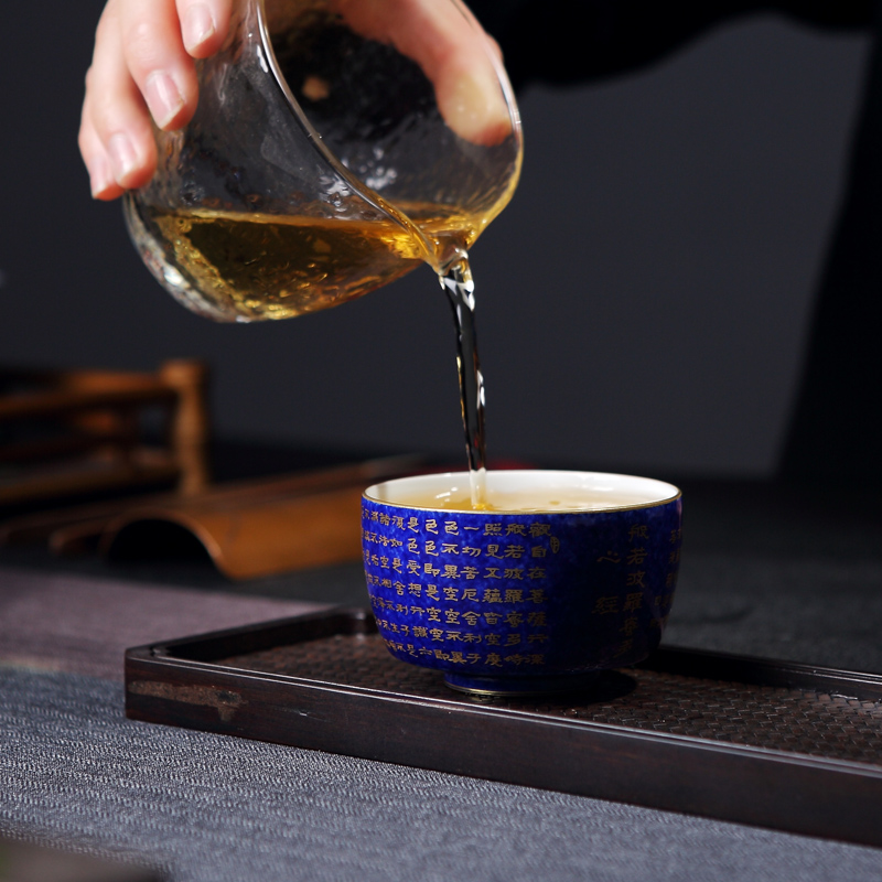 Up with jingdezhen ceramic heart sutra master men and women to build green was light single cup tea cup, a single large sample tea cup