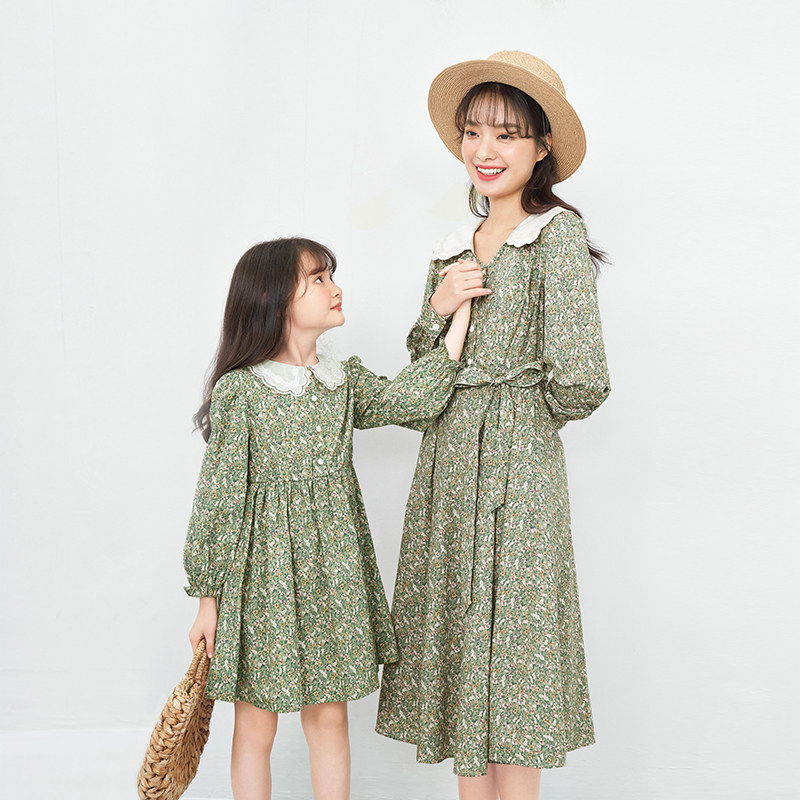 Yin Man Boy Clothing Girl's Broken Flowers Foreign Dress Parenting Mother Woman Dress 2022 Spring New Foreign Pie Girl Child Skirt Spring Autumn