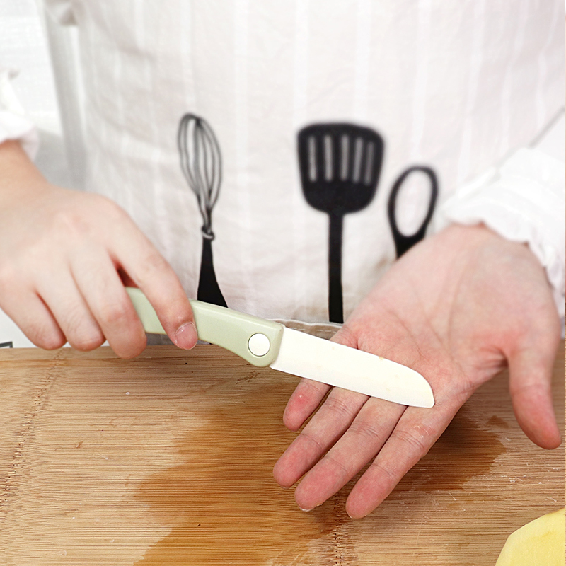 Plastic water fruit knife not easy to hurt hands cut fruit Children small knives Students Folding Knife Small Knife School Early Teach Safety Knife