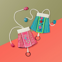 This is Craftsmanship Original Folk Fashion Handmade Embroidered Horse Face Skirt Key Bag Creative Key Button Keychain