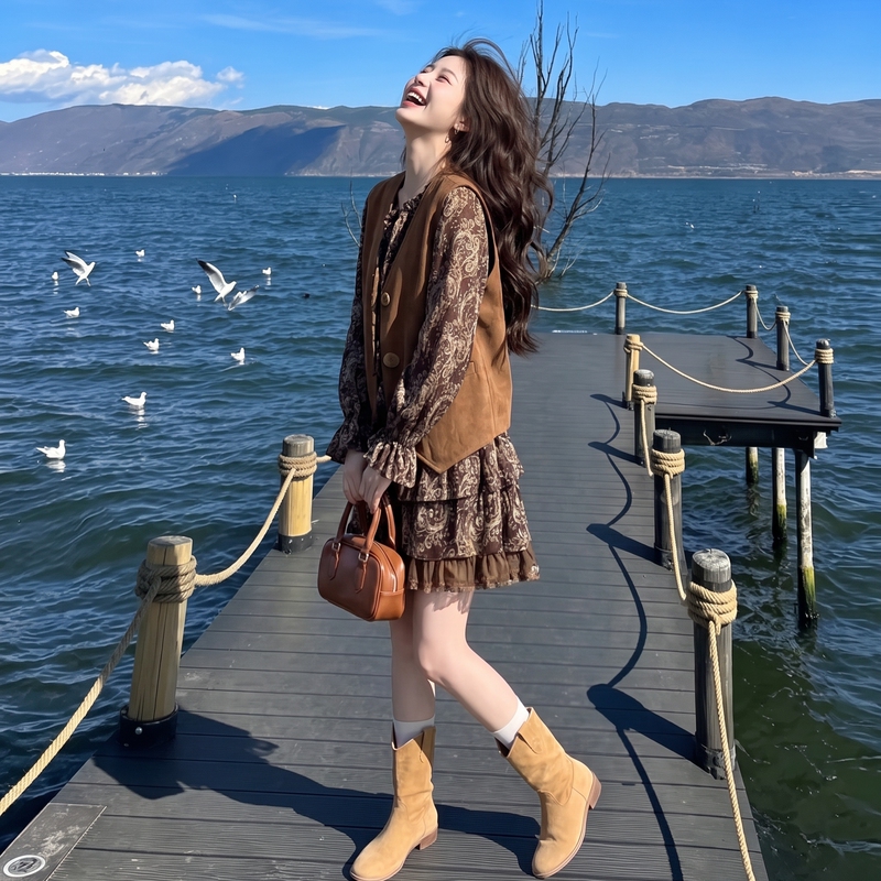 Kagoshima Is so Beautiful, Super Popular, Gentle and Elegant, Dress 2026 New Trendy Hot Style Coffee-Colored Vest Two-Piece Set for Women