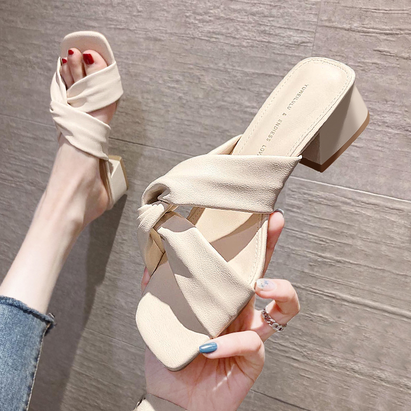 Thick heel half slippers women's outerwear fashion 2022 summer new net red sandals temperament square toe middle heel flip flops