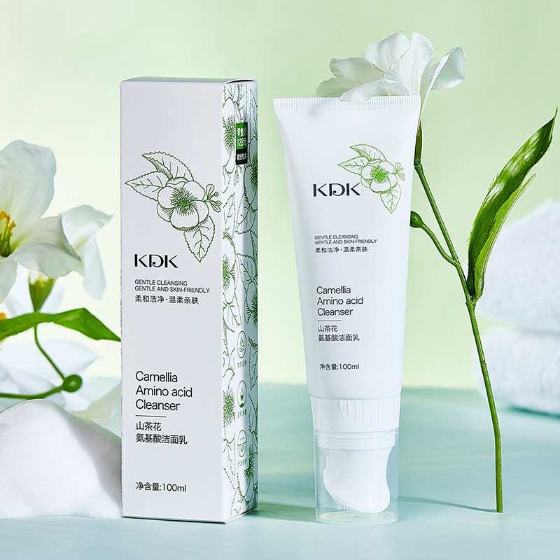 Tmall u first try camellia cleansing milk deep cleans pores and mild oil control amino acid facial cleanser u try