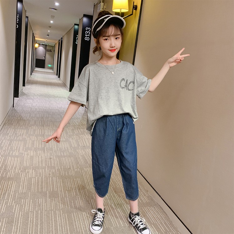 Cô gái Summer Set 2020 Summer trẻ từ 13 tuổi ăn mặc denim hai bộ 10 cô bé mùa hè váy 12 trẻ trung trở lên.