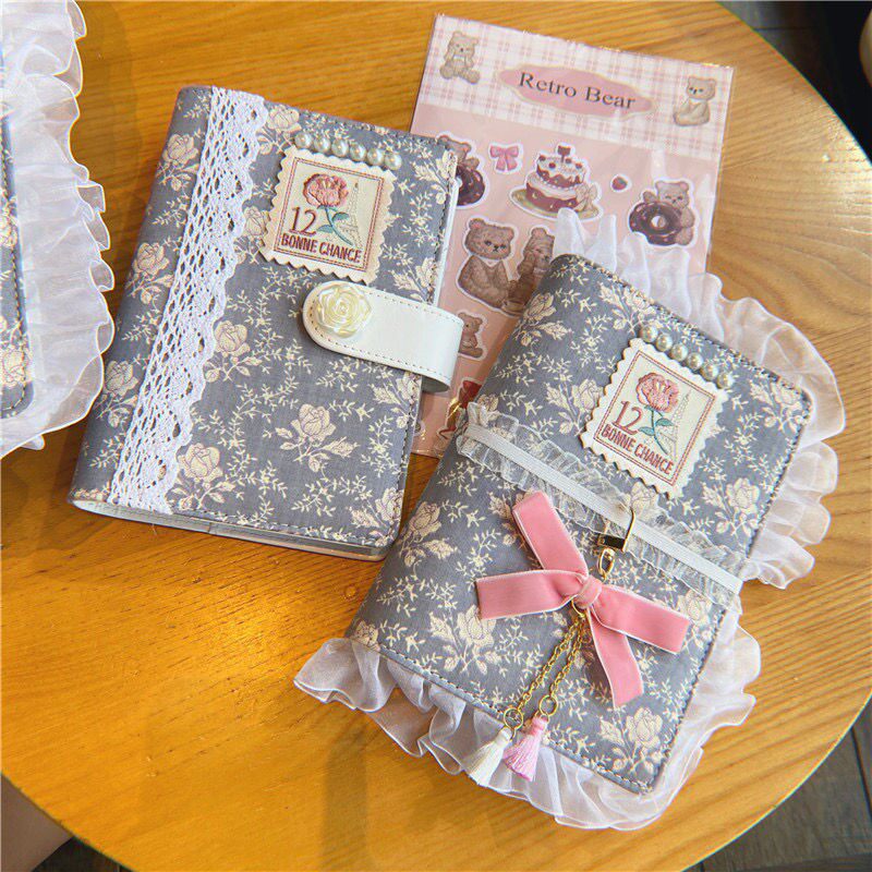 Super cute handbooks This teenage girl's heart loose-leaf suit Japanese girl's diary Rose Benbuart lace side