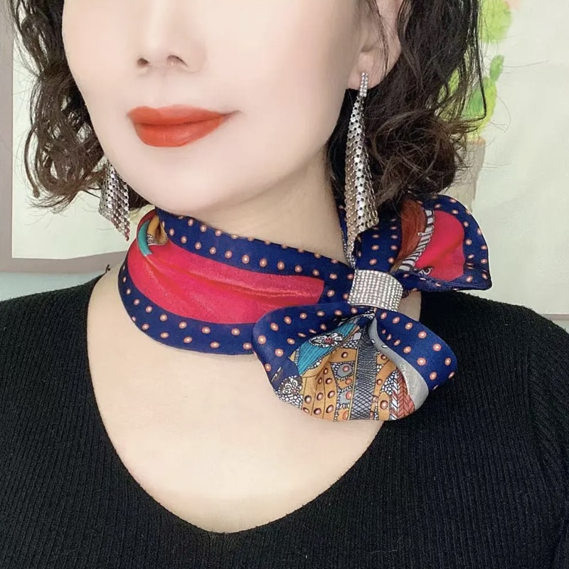 Spring and Summer New Style Airy Gauze Printed Scarf Versatile Elegant Gauze Scarf Thin Fashion Neck Protector Shiny Rhinestone Silk Scarf for Women