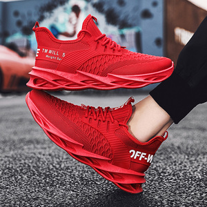 春季新款男鞋运动鞋本命年大红鞋百搭椰子