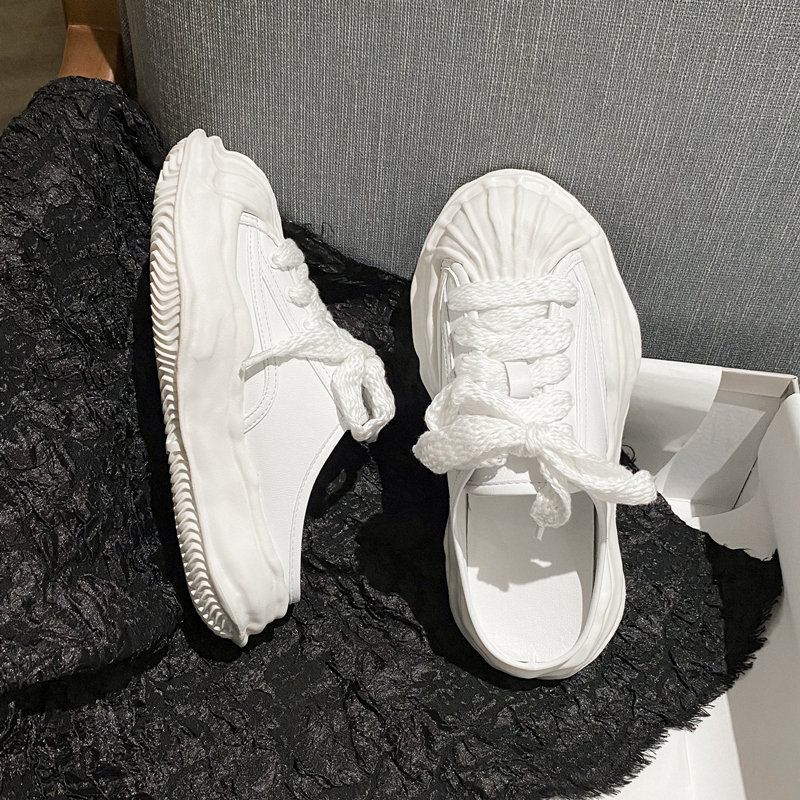 Baotou half slippers women's summer outer wear 2022 new thick bottom small white lazy shell head melting sandals ins tide