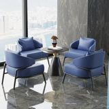 Стол стола стола и стул в салоне салона красоты отель отель отель