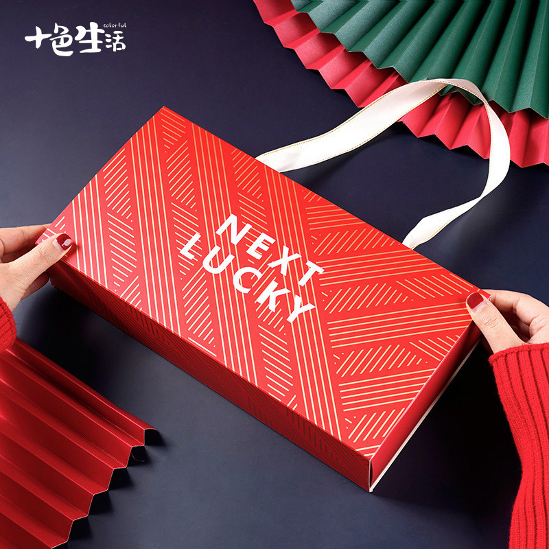 New Year's Snowflake Crisp Milk Date Nougat Packaging Box Spring Festival Ox Gift Box Baking Cookies Portable Gift Box