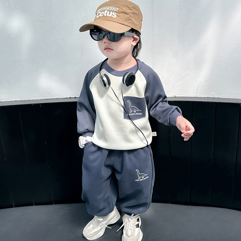 Костюмы для мальчиков, весенние и осенние модели, новые детские пуловеры 2023 года, два