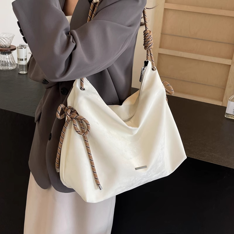 French Mlcanikans Bag for Women, Niche College Student High-Fashion Crossbody Bag, Commuter Stylish Shoulder Tote Bag