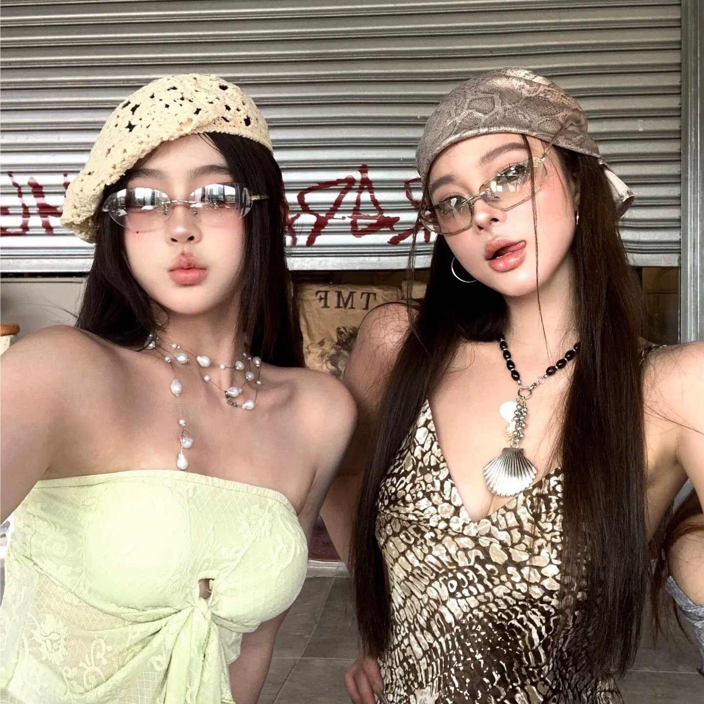 fashion style眼镜的LOGO