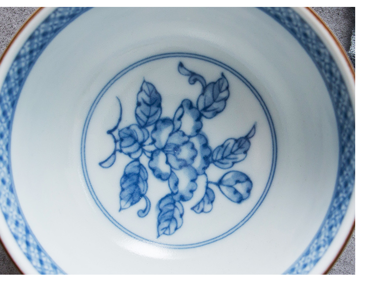 Blue camellia rice bowl bowl imported from Japan Japanese creative rainbow such as bowl and wind tableware of pottery and porcelain household salad bowl