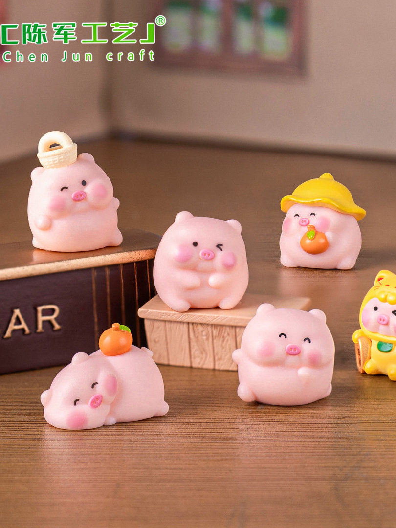 Cute Lucky Pig Doll, Dollhouse DIY Decoration Blind Bag Accessories, Car Desktop Mini Ornament