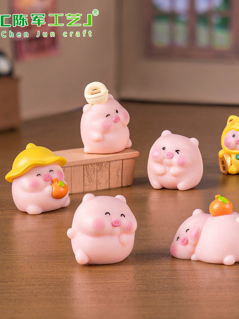 Cute Lucky Pig Doll, Dollhouse DIY Decoration Blind Bag Accessories, Car Desktop Mini Ornament