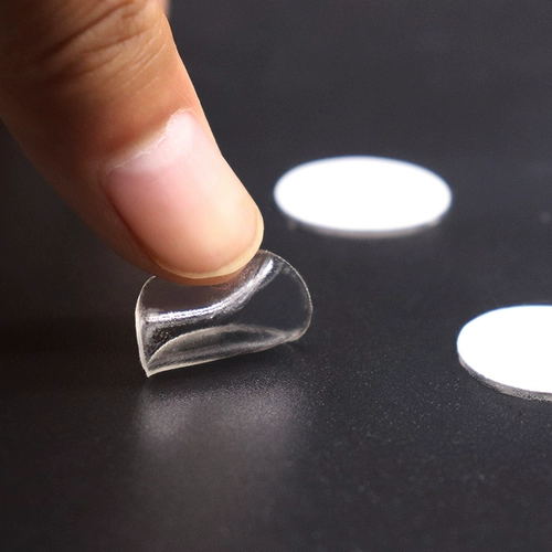 Мощный нескользящий двусторонний скотч, не оставляет следов, увеличенная толщина