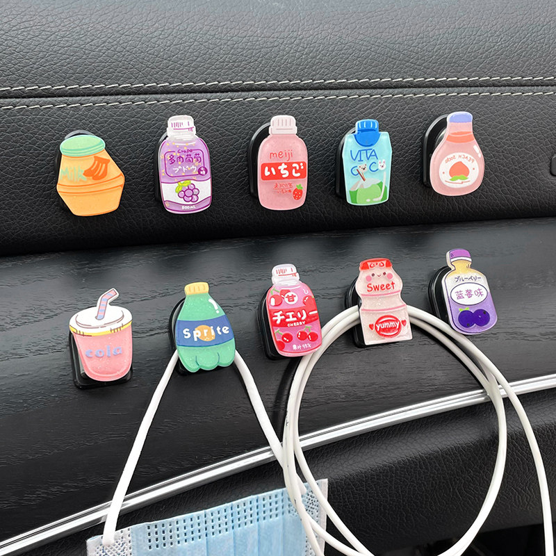 Car hook front line red Cornetto function paste car-mounted small hook-mounted interiors