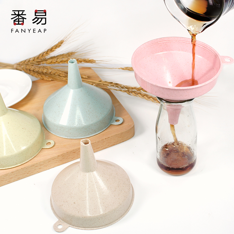 Funnel household large caliber kitchen multi-use small plastic oil leakage kettle liquid packer food grade water funnel