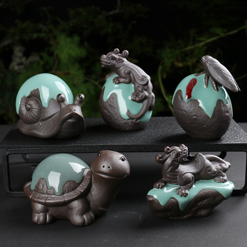 Creative, lovely brother ceramic up small tea pet boutique floret spoil the mythical wild animal tea pot on - board, furnishing articles package mail