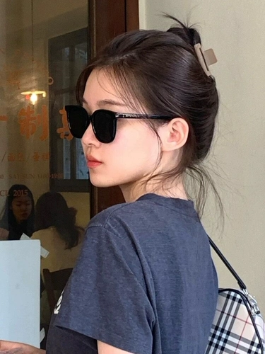 Солнцезащитные очки, популярно в интернете, премиум класс, защита от ультрафиолета