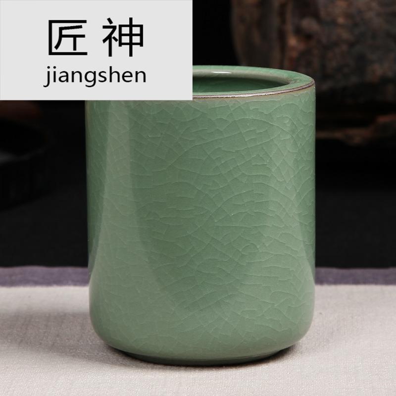 Longquan celadon porcelain brush pot makeup brush to receive round brush barrels of the desktop to receive environmental stationery pencil barrel