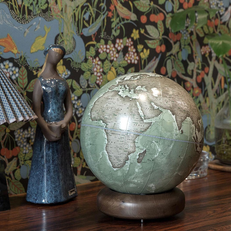 Beidou Globe Gauge 25cm Solid Wood Home Creative Office Decoration in English and Chinese Desktop Pendulum Pieces Christmas Gifts