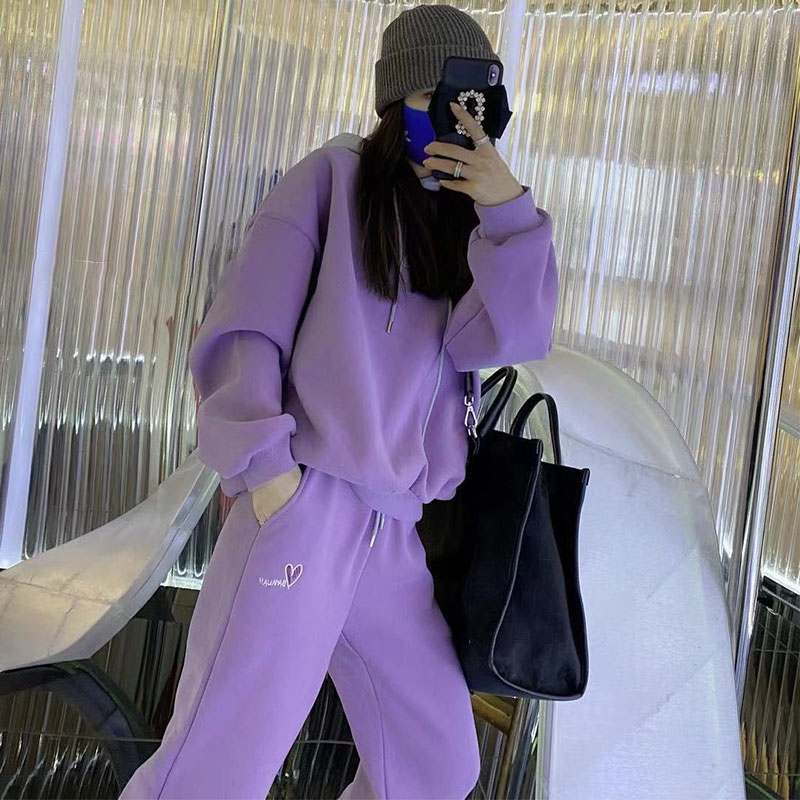Leisure sports suit 2021 new women's purple sweater Western style net red temperament street shooting fried street two-piece suit