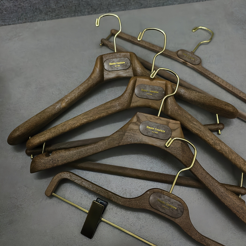 Suit Hangers, High-End Clothing Hangers for Clothing Store Counters, Light Luxury, Italian Style, Antique-Style Clothes Hangers, Non-Marking and Non-Slip