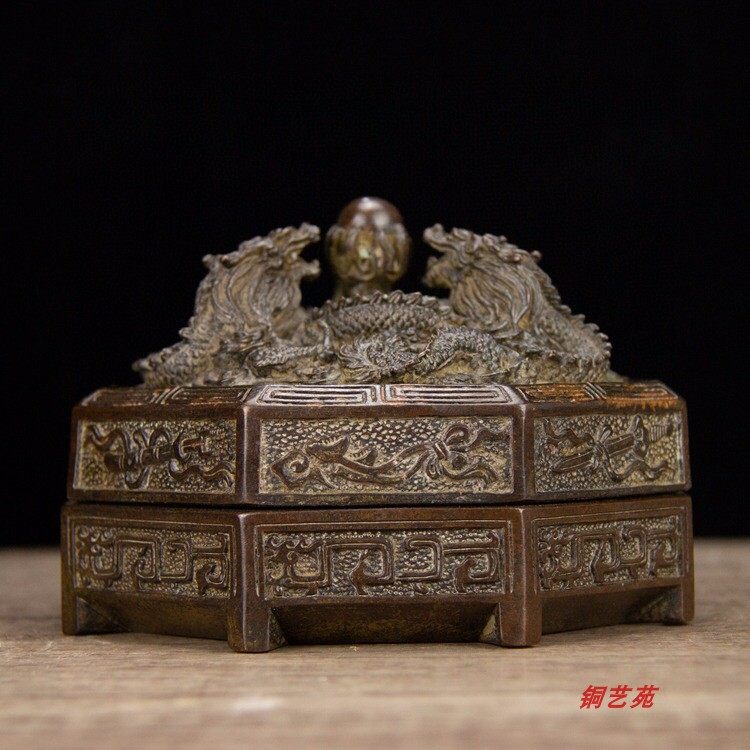 Pure Bronze Antique Dragon Drama Pearl Star Anise Eight Precious Aromas Box Sandalwood Pan Fragrant Lavender Containing Box Parsley Decoration Pendulum Decoration