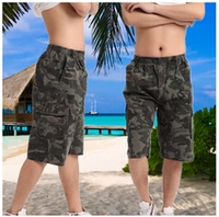 Камуфляжные зеленые штаны, ремень