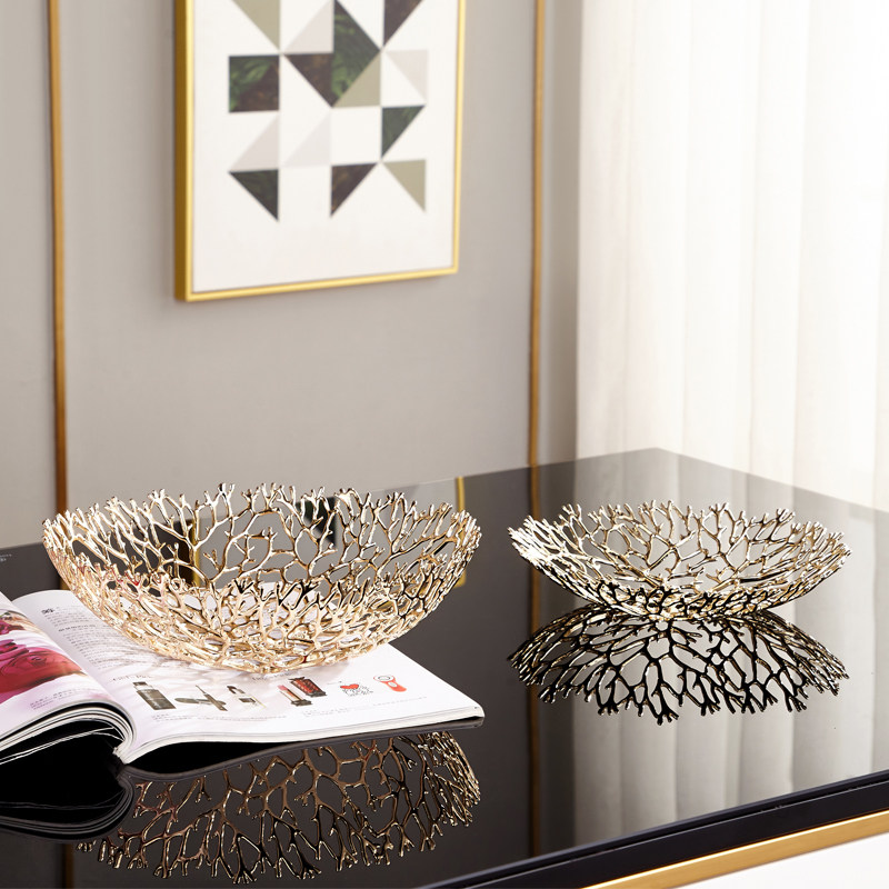 Nordic light luxury style fruit plate creative living room coffee table cutout fruit plate ornament home simple modern snack plate