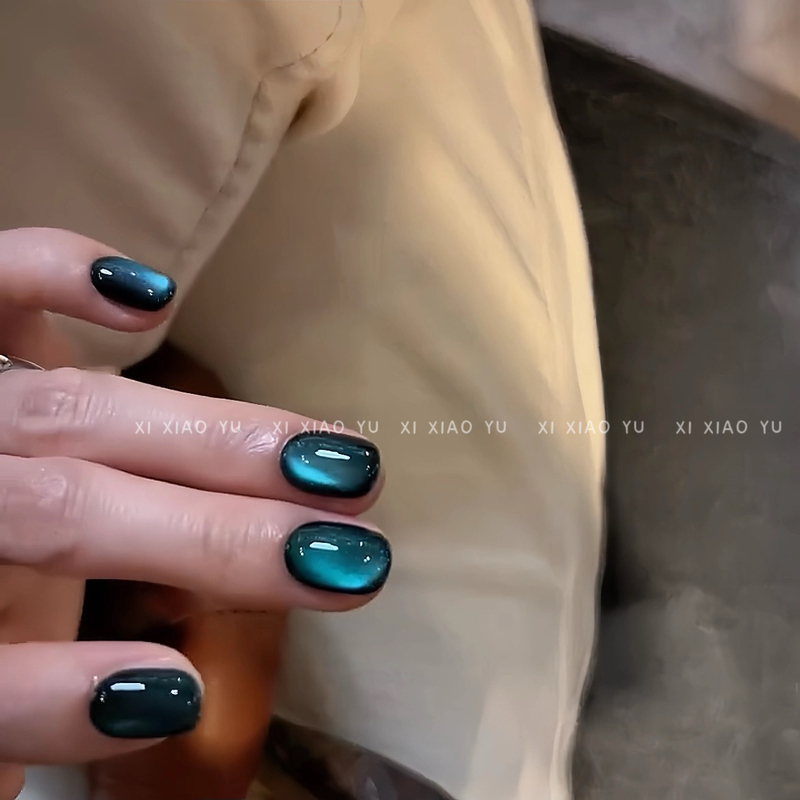 [Blue Tears] Glass Bead Cat Eye Black Nail Art Wearable Nails Short Style Spring/Summer 2025 High-End Niche Design Brightening Effect