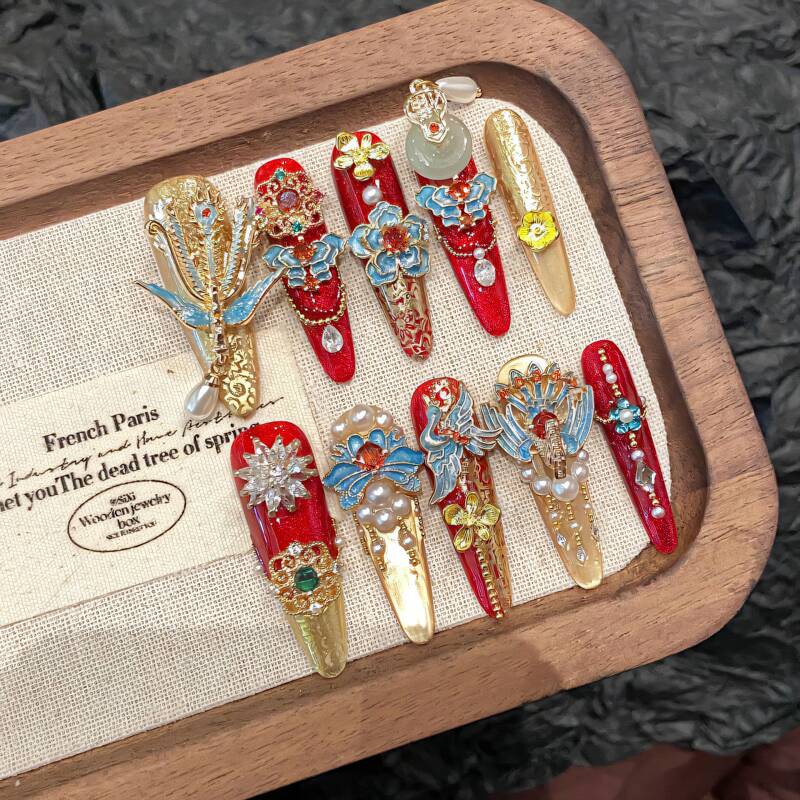 【Phoenix Crown Wedding Nails】Luxurious, Heavy-Duty, Full-Diamond Red Manicure, Long Style, High-End, Complexion-Enhancing, Handmade Press-On Nails