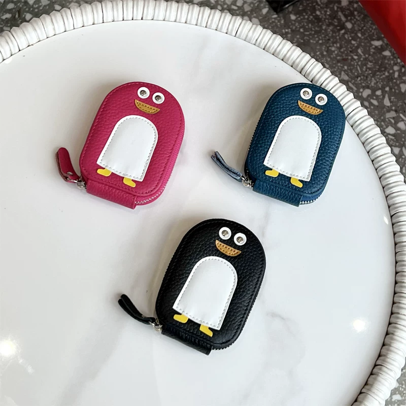 Картонная карточница? Нет, перевод контекст: Cartoon card holder, small capacious shoulder bag, wallet, genuine leather