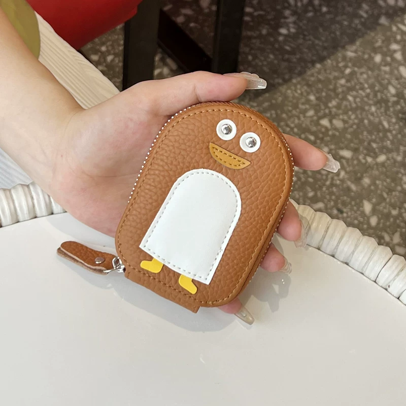 Картонная карточница? Нет, перевод контекст: Cartoon card holder, small capacious shoulder bag, wallet, genuine leather