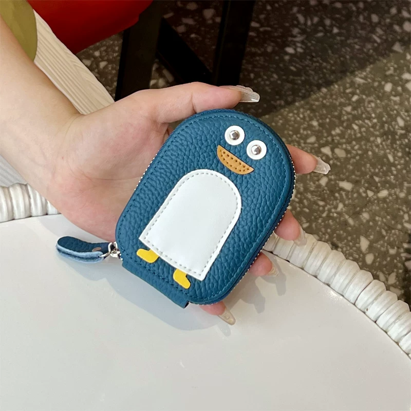 Картонная карточница? Нет, перевод контекст: Cartoon card holder, small capacious shoulder bag, wallet, genuine leather