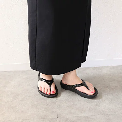 Япония прямая почтовая почта Oofos Sandals Oolala 1400 Женские женские сандалии по сандалиям пляж