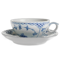 Japan direct mail Royal Copenhagen Royal Copenhagen half lace tea cup saucer 102-08