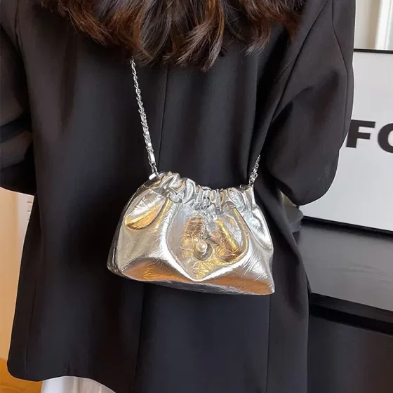 Niche Designer Bags for Women 2025 New Fashion High-End Chain Shoulder Crossbody Bag Pleated Bucket Cloud Bag
