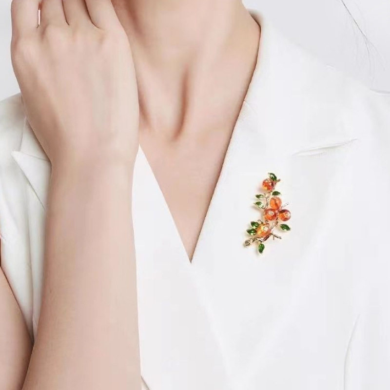 Chinese-Style Persimmon Brooch, High-End Women's Luxury Glass Pin, Good Things Happen, Fruit Corsage Accessory, Trendy
