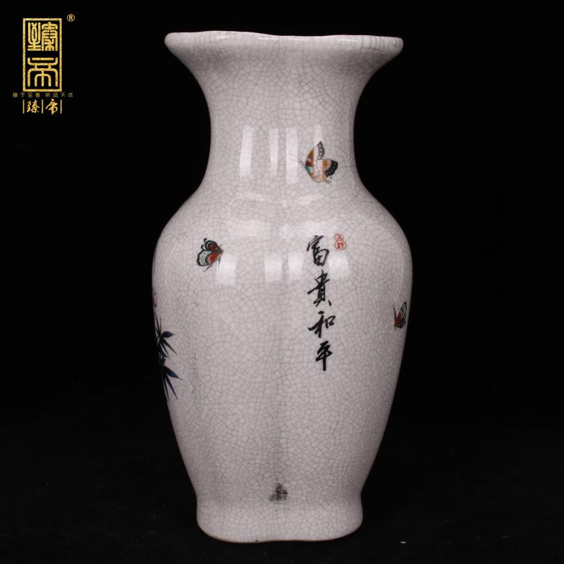 Jingdezhen imitation the qing qianlong piece of crackle famille rose square bottle imitation antique cabinet decoration old antique table furnishing articles