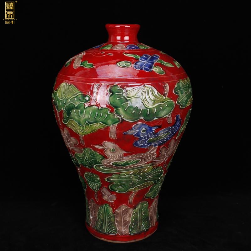 Jingdezhen archaize color do old Ming hongzhi dou longfeng lotus flower vase Chinese sitting room decorates porch place