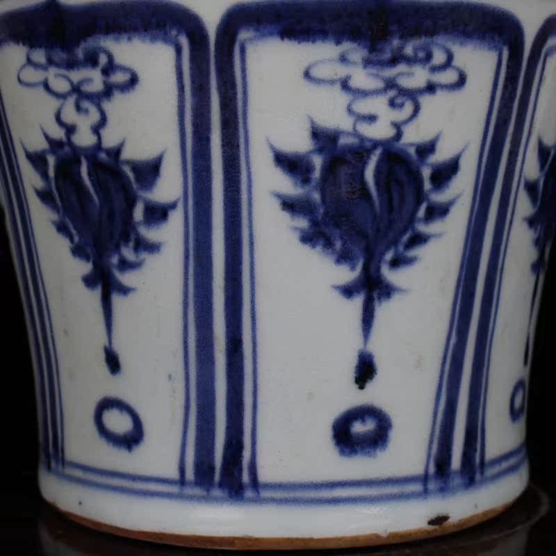 Jingdezhen ceramics yuan blue and white bottle up chasing Han Xinmei hand antique Chinese style household play antique furnishing articles