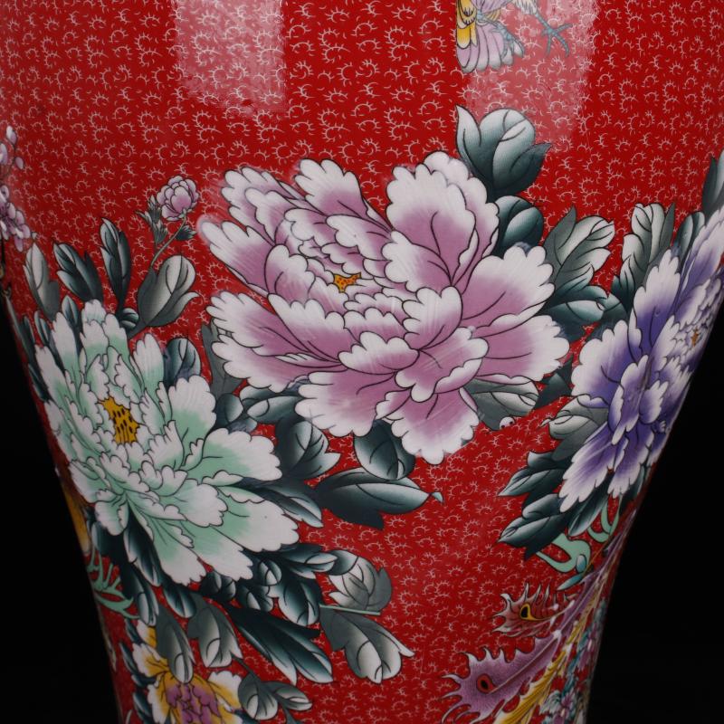 Jingdezhen porcelain end of qianlong red colored enamel charactizing a Chinese domestic outfit company store large vase