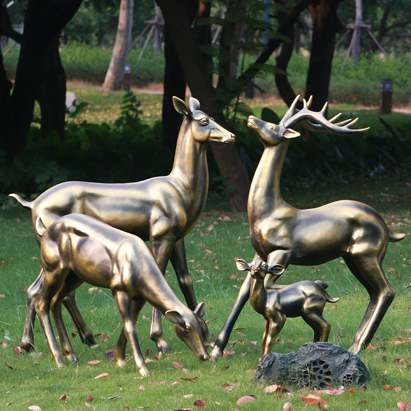 Abstract imitation copper sika deer ornament outdoor frP animal deer sculpture park forest landscape real estate decoration fawn