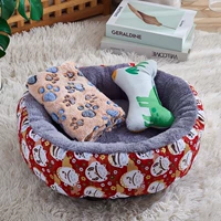 Красное одеяло, на удачу