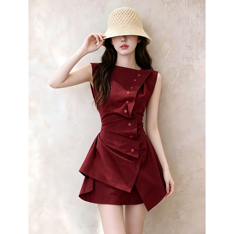 2026 New Summer Unique, Beautiful, Fashionable and Stylish Red Sleeveless Pleated Shirt Top for a Light and Elegant Look